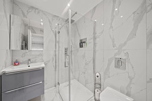 Photo 32- click for photo gallery